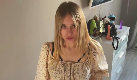 Russian girlfriend in black panties gets up doggy style for sex 