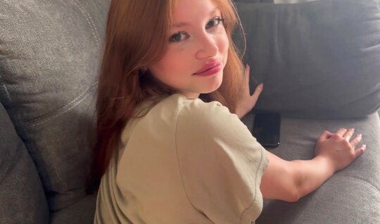 I treated the redhead to a dick and she gave a cool blowjob 