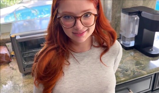 ⁣A red-haired bitch with glasses sucks cool in close-up porn 