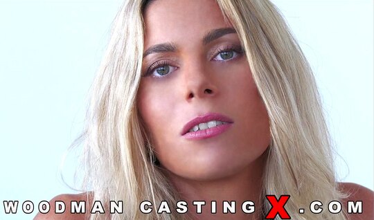 At a porn casting, a cute blonde performed anal sex 