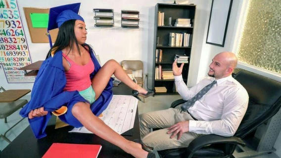 MOFOS B-Sides | Piledriver For Student Hottie (Vivianna Mulino) 