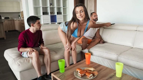 Crazy College GFs | Roommates GF Walks In On Me Masturbating (Jordi El NiÃ±o Polla, Josephine Jackson) 
