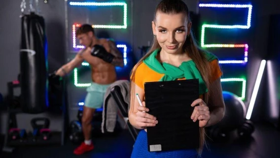 ⁣Fitness Rooms | Squirting On Fit Guys Big Cock (Liam Salvatore, Arina Shy) 