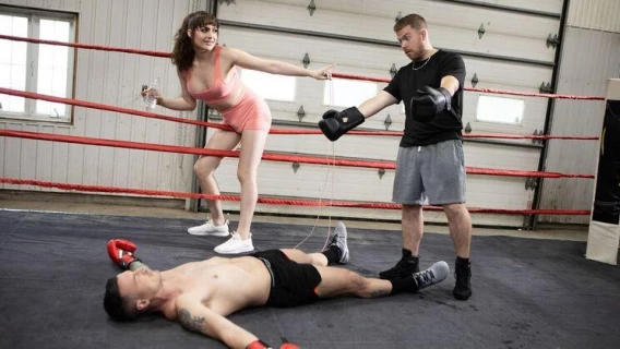 ⁣Trans Angels | Getting Dirty In The Boxing Ring (Rana Katana, Derek Kage) 