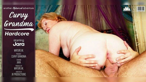 ⁣Mature.nl | Curvy Grandma Gets A Good Pussy Pounding From Her Younger Boyfriend (Tom French, Jara) 