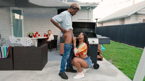 ⁣Sneaky Sex | Spring Fling BBQ (India Lordhefner, Damion Dayski) 