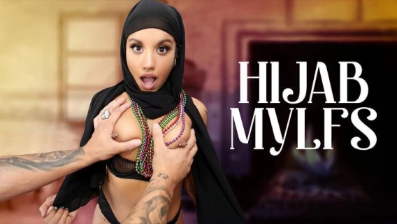 Hijab Mylfs | Ninaâ€™s First Mardi Gras (Nina White, Victor Ray) 