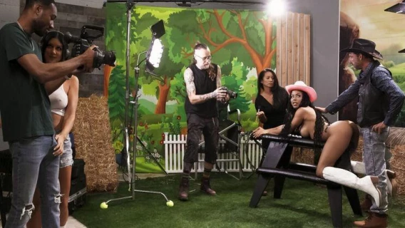 ⁣Work Me Harder | Camera Guy Takes Two (Queenie Sateen, Hollywood Cash, Kira Noir) 