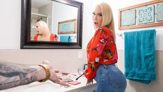 ⁣My Pervy Family | Quickie Before Dad Comes Back (Nade Nasty, Mellanie Monroe) 