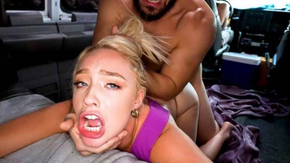 Bang Bus | Country Girl Takes City Dick (Peter Green, Juliette Mint) 