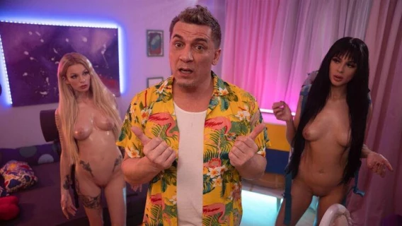 ⁣Fake Hostel | Backpackers From Outer Space (Kaira Kampen, Steve Q, Mia Trejsi) 