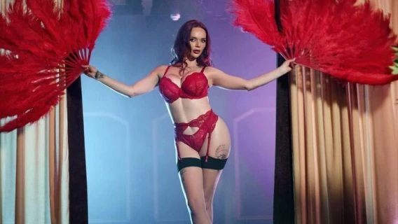 Brazzers | Jasmines Burlesque Fantasy (Jasmine James, Danny D) 