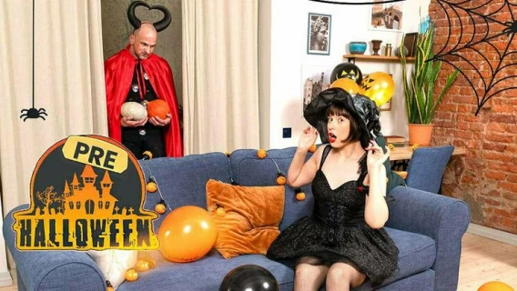 Club Sweethearts | Spooky Fuck Before Halloween (Andrew Marshall, Sandy Cheeks) 
