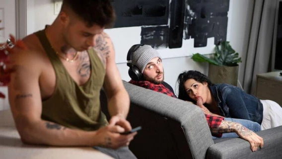 Trans Angels | Double Timing Bimbo (Bruce Huxley, Isabella Gomez) 