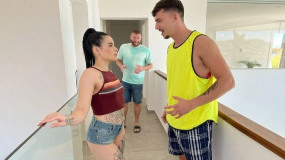 Sneaky Sex | Roommate Swoops In On Girlfriend (Saba Lapiedra, Xander Corvus) 