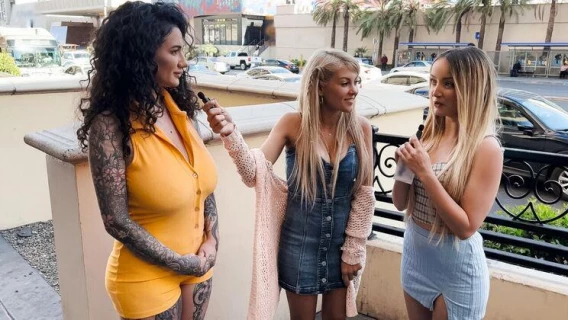 Moms Lick Teens | Sexy Chicks On The Strip (Kayla Kayden, Maria Kazi, Arabelle Raphael) 