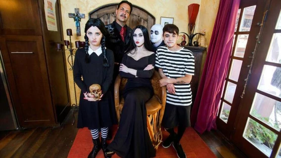 Family Strokes | Addams Family Orgy (Audrey Noir, Eric John, Dick Chibbles) 