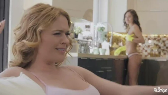 Mom Knows Best | Krissy Lynn And Zoe Bloom In Getting Dirty With The Maid (Zoe Bloom, Krissy Lynn) 