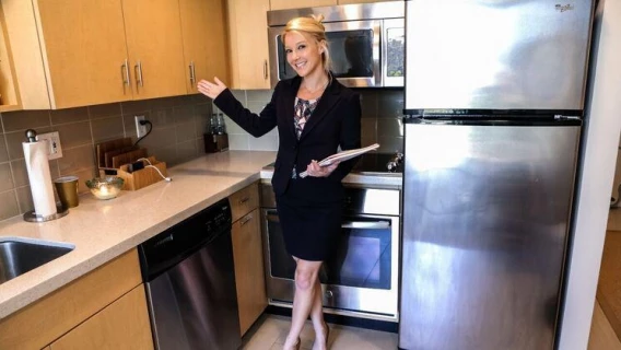 Property Sex | Making A Milf-Estate Video (Laura Bentley) 
