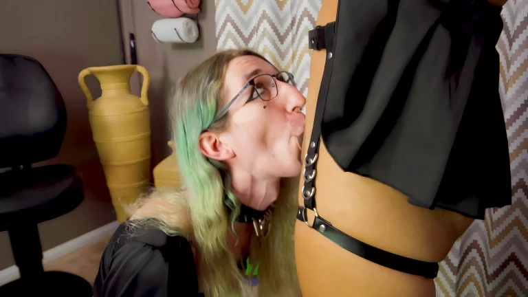 Trans Pixi Lust Gets Anal Creampie At The Gym 