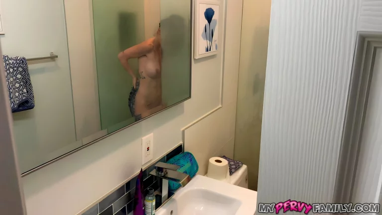Nalas Pervy Step Brother Spies On Her In The Shower 