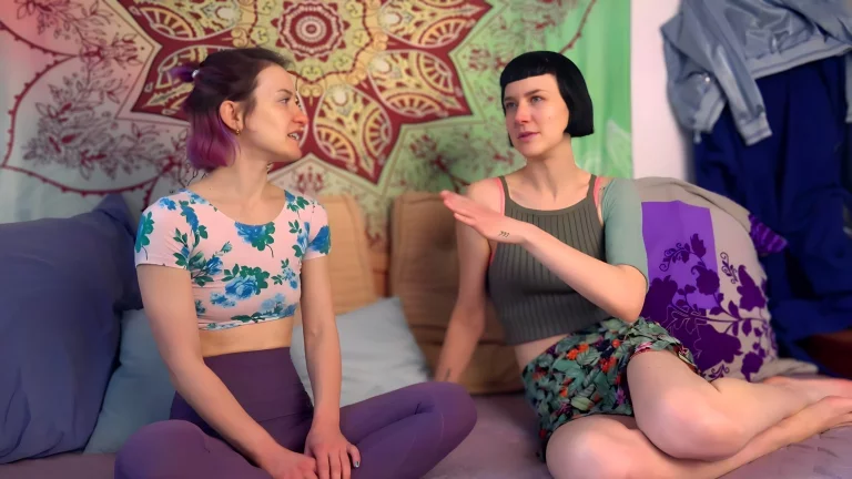 Amateur Lesbians Enjoys Fucking 
