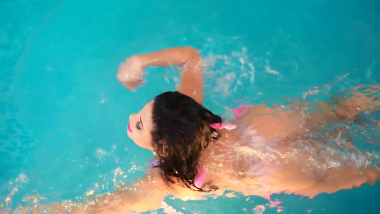 Brunette Kesha Ortega Fucks By The Pool 