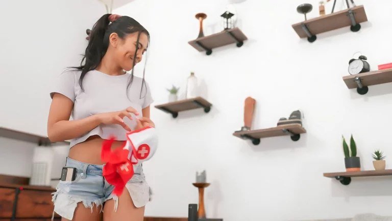 Krystal Catches Jada Playing Nurse With Her Boyfriend 