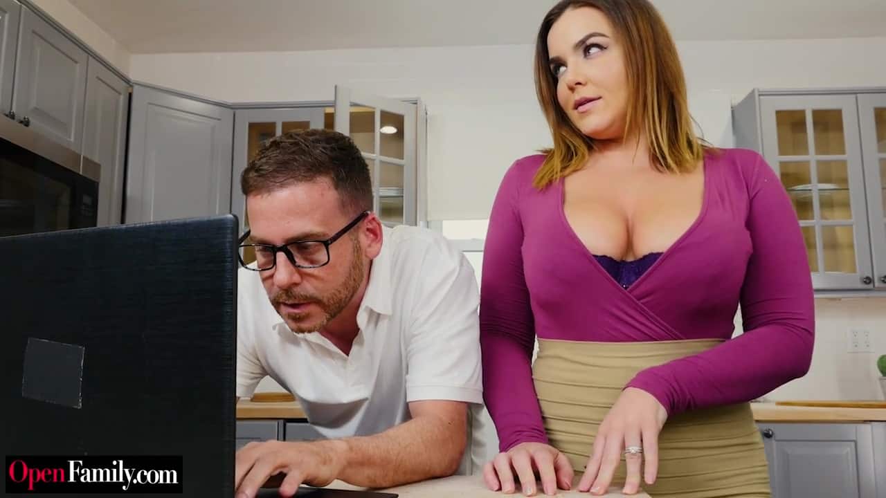Natasha Nice Fucks a Family Friend  