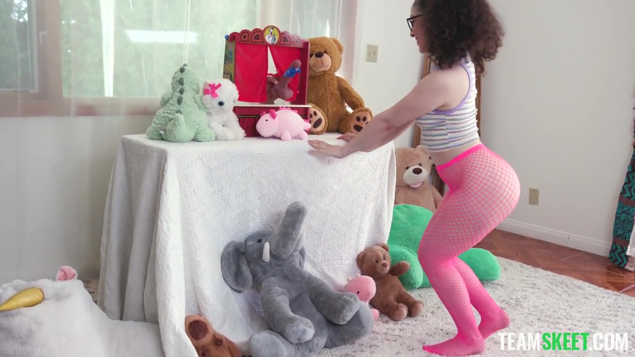 Pigtail Cutie Fucks Puppet Master  