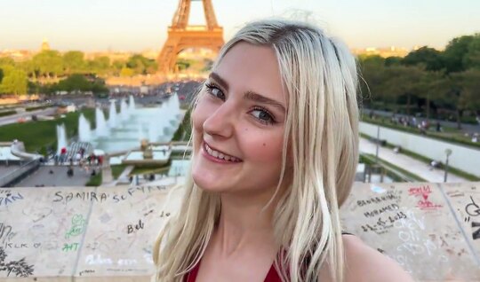 Russian blonde has romantic sex with a guy 