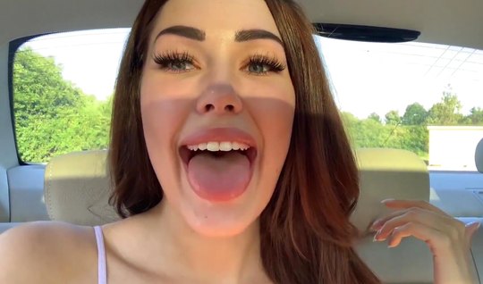 Young beauty gives a great blowjob to a guy on the way home 