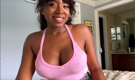 A dark-skinned girl got a guys strong trunk in her ass 