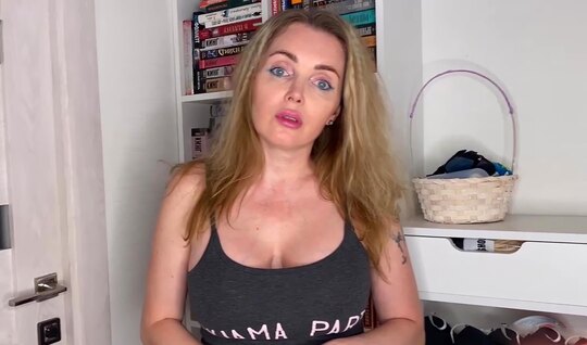 Mature Russian woman coolly exposed her tight anal 