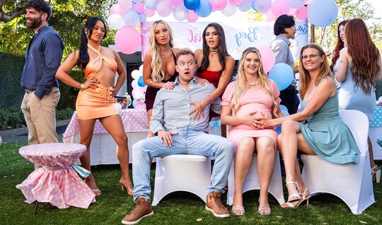 ⁣Group sex with bright libertines ended in orgasm 