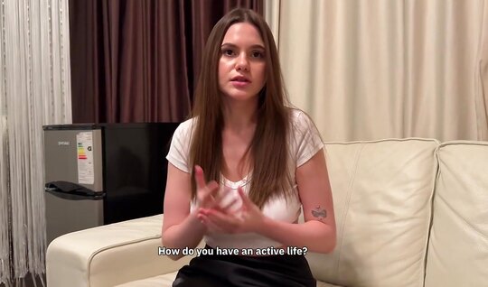 Homemade porn with an athletic chick who sucks great 