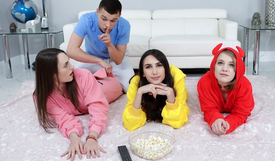 Three young girls enjoyed group sex with one cock on the floor 