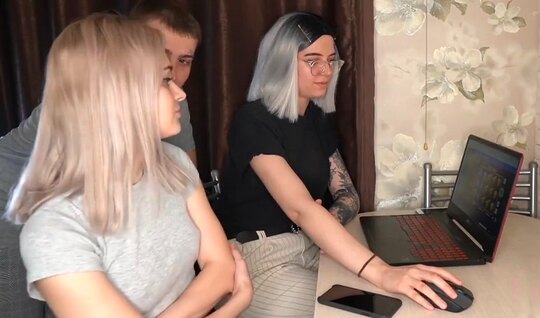 The blonde seduced her friends boyfriend and gave anal 