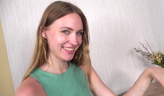 Russian anal lover came to a private porn casting 